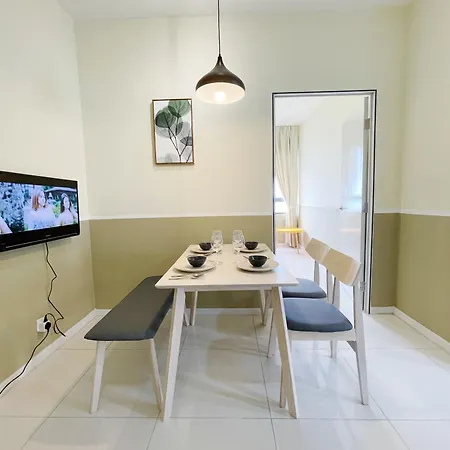 Horizon Suite Homestay, Klia By S&T Homez Sepang Exterior photo