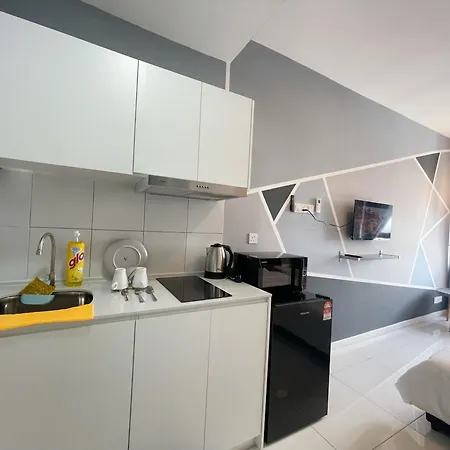 Horizon Suite Homestay, Klia By S&T Homez Sepang Exterior photo