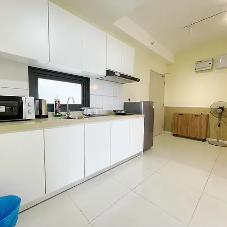 Horizon Suite Homestay, Klia By S&T Homez Sepang Exterior photo