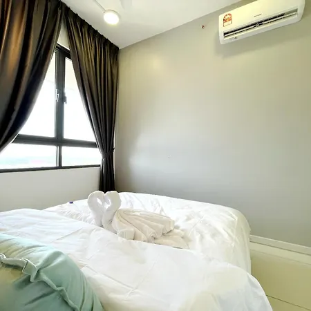 Horizon Suite Homestay, Klia By S&T Homez Sepang Exterior photo