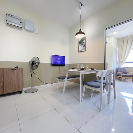 Horizon Suite Homestay, Klia By S&T Homez Sepang Exterior photo